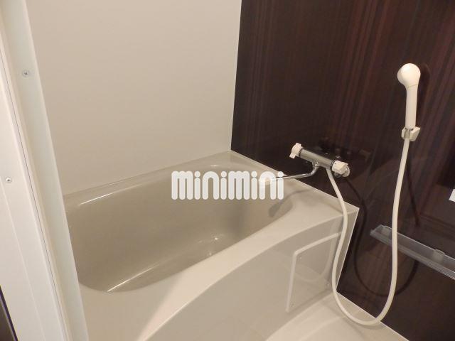 バス・シャワールーム　ゆっくりのんびり温まってください