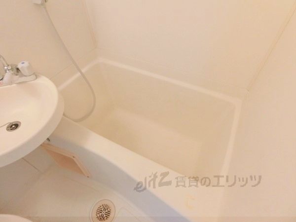 バス・シャワールーム　風呂