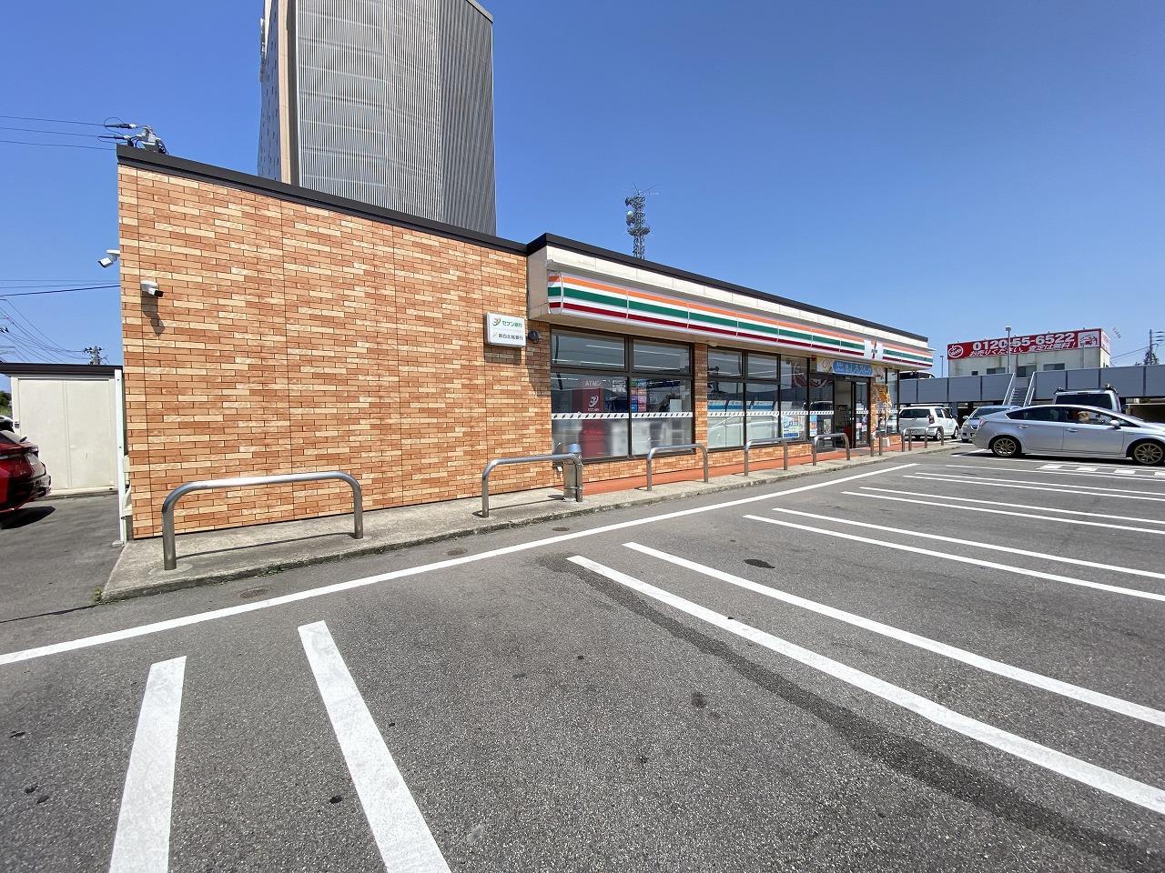 コンビニ　セブンイレブン新潟黒埼インター店（コンビニ）まで404m