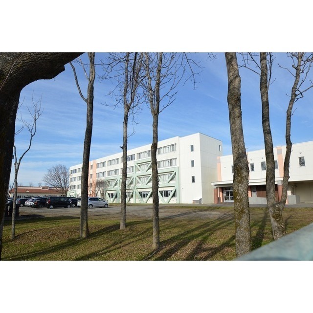 中学校　鳥取中学校（中学校）まで116m