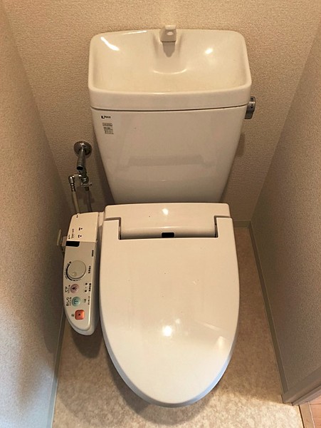 トイレ　清潔感のあるトイレです