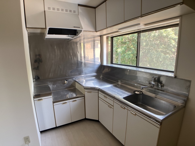 キッチン　※別のお部屋の参考画像です。現況優先。