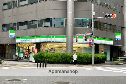 コンビニ　ファミリーマート新川中央大橋店（コンビニ）まで109m