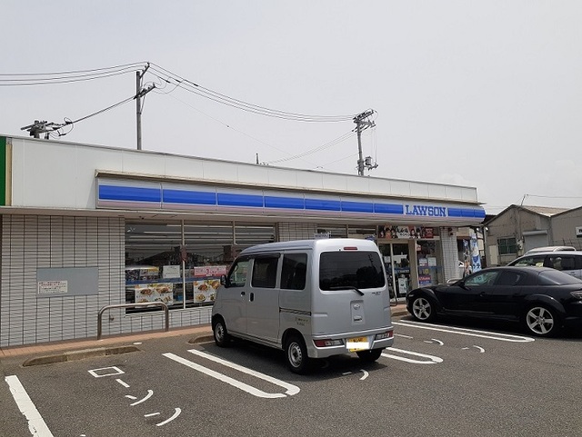 コンビニ　ローソン尾道新高山店（コンビニ）まで240m