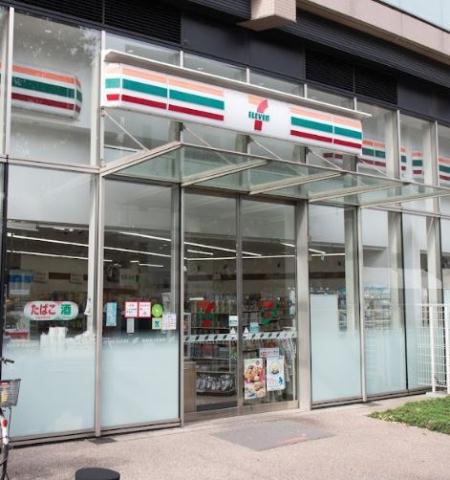 コンビニ　セブン－イレブン大崎百反通り店（コンビニ）まで18m