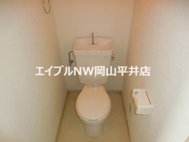 トイレ　※同タイプのお部屋の写真です