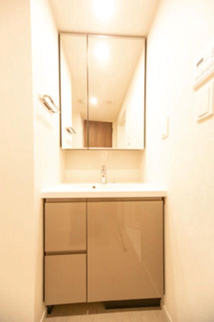 洗面設備　※写真は同タイプ住戸です。