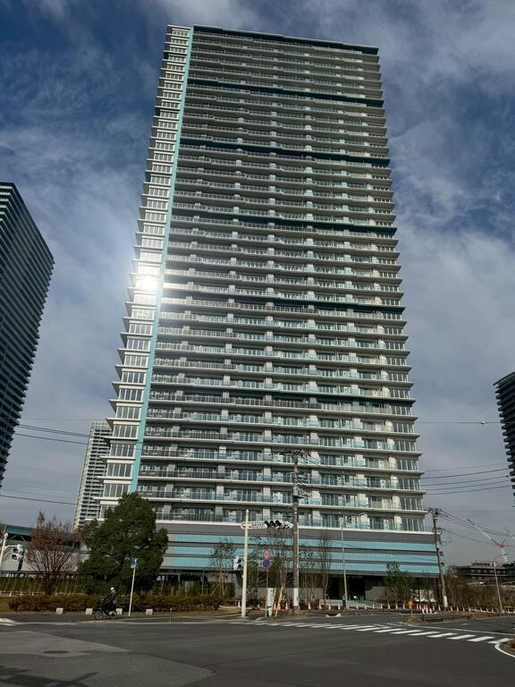 建物外観　大規模耐震タワー