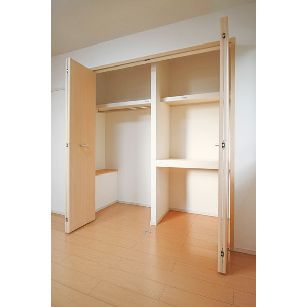 収納　同じ建物の別なお部屋
