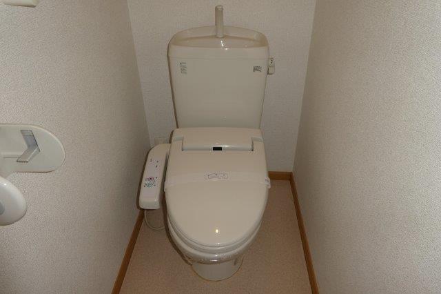 トイレ　シャワー付きトイレ