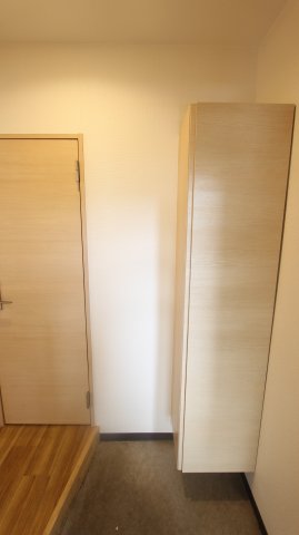 収納　写真はイメージです。色仕様は現況優先となります。