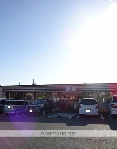 コンビニ　セブンイレブン（コンビニ）まで750m