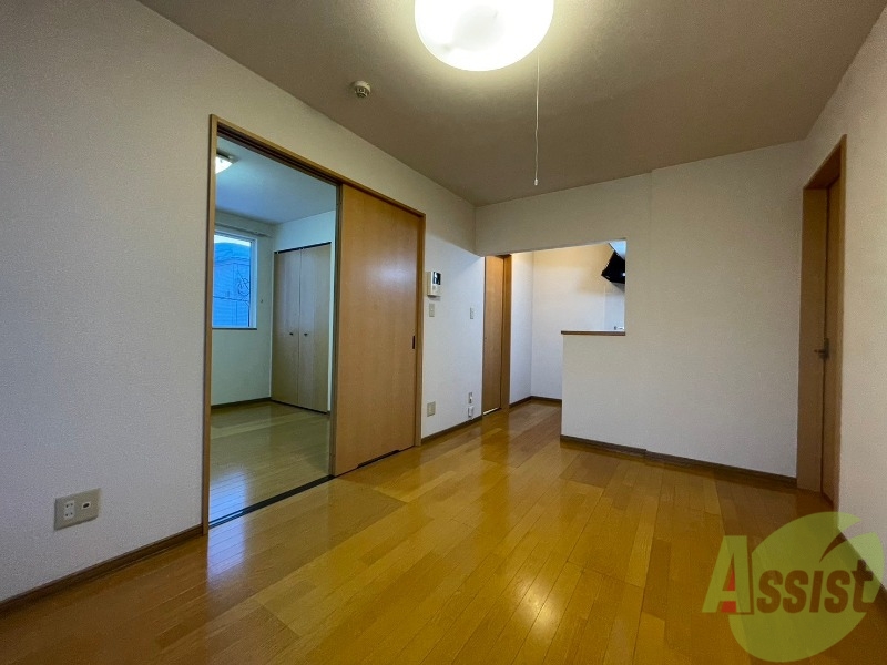 居室・リビング　広くてキレイなお部屋が広がっていて、充実した生活が送れそう。