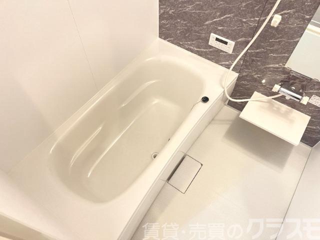 バス・シャワールーム　浴室乾燥機付きバス♪