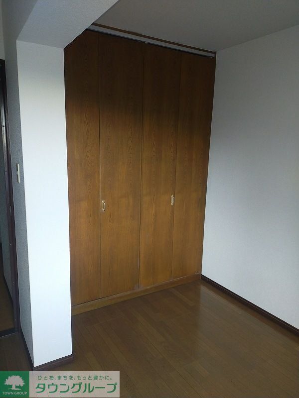 ザ・ルネサンスヒルズIIの内装写真