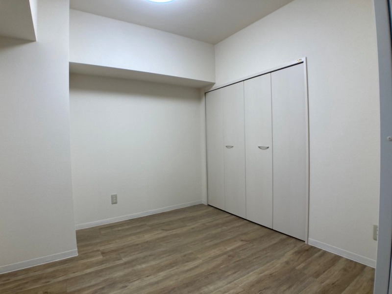 その他部屋・スペース　４．６帖の洋室です。家具の配置もしやすそうですね！
