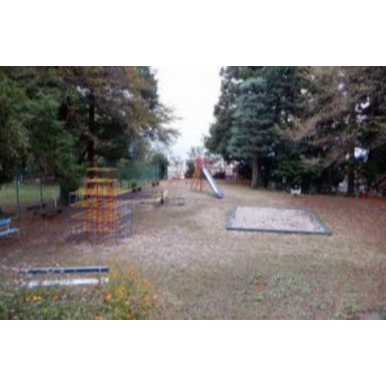 公園　滝の沢公園（公園）まで825m