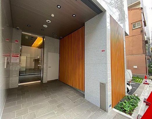 エントランス　毎日通るエントランスはこのようになっています