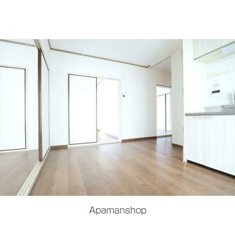 ヴィラひばりヶ丘の居間写真