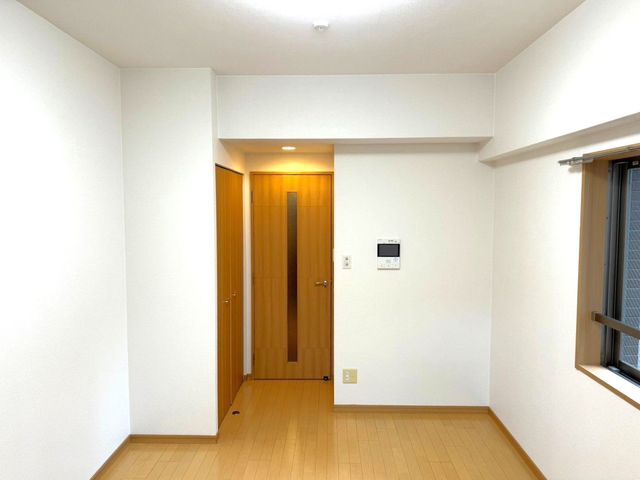 エステムコート博多駅前アヴェールの居間写真