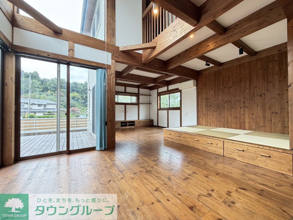 富士見が丘戸建の居間写真
