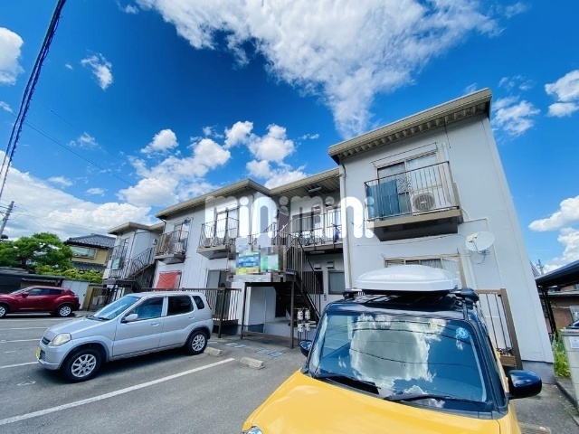 建物外観　全戸、南向きです。