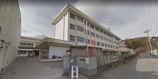中学校　姫路市立香寺中学校（中学校）まで2300m