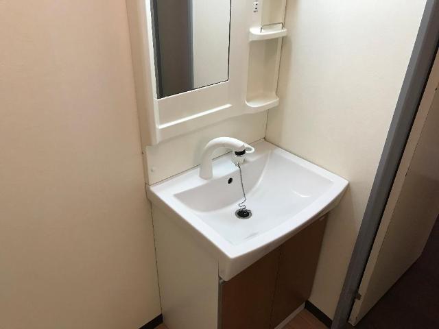 洗面設備　洗髪洗面化粧台