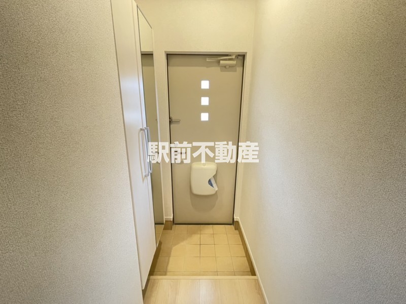 玄関　■類似室内イメージ■