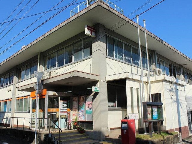 郵便局　伊万里郵便局（郵便局）まで500m
