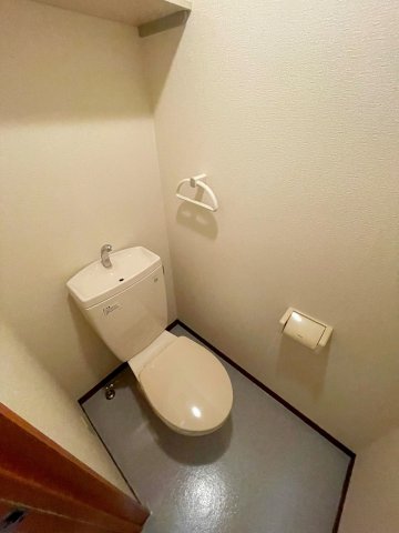 トイレ　トイレもきれいです