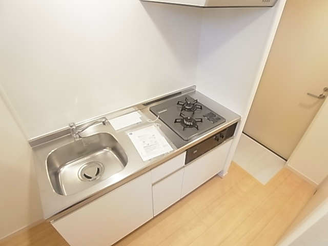 キッチン　同一物件参考写真