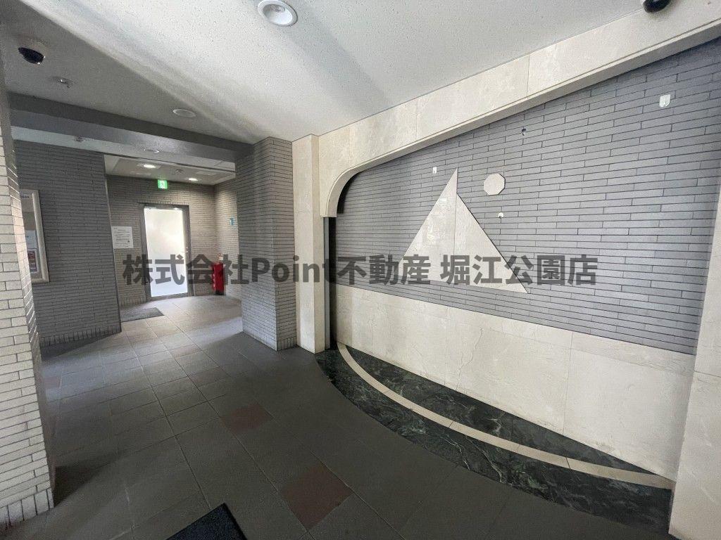 地下鉄谷町線 谷町六丁目駅 徒歩2分 10階建 築31年の外観写真