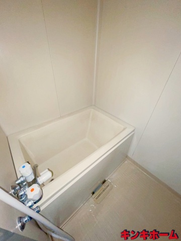 バス・シャワールーム　写真は別のお部屋です。（現況を優先してください）