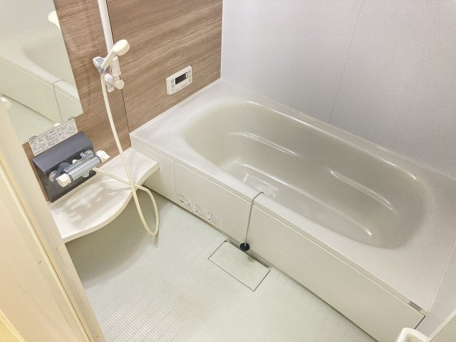 バス・シャワールーム　別のお部屋の写真です