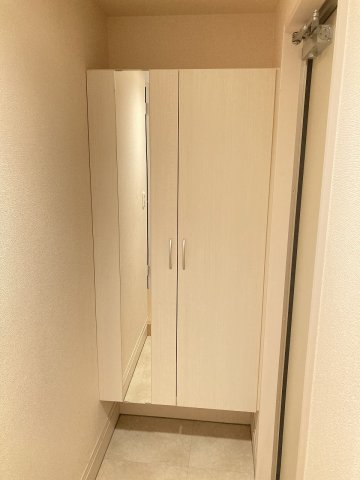 玄関　別のお部屋の写真です