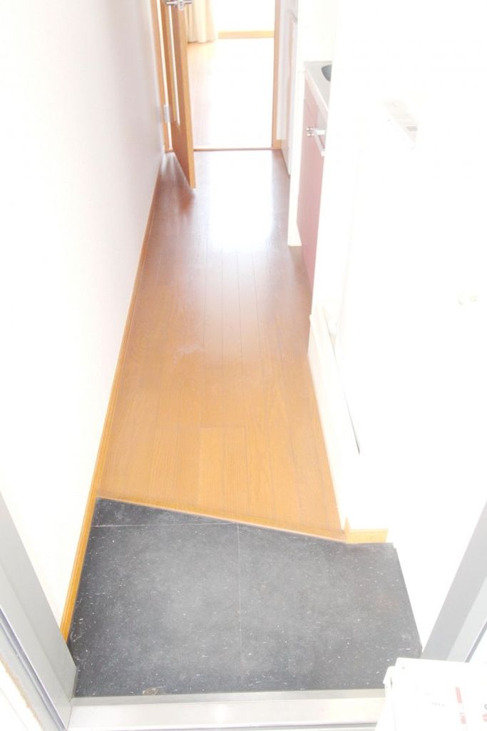 玄関　★同仕様部屋参照★