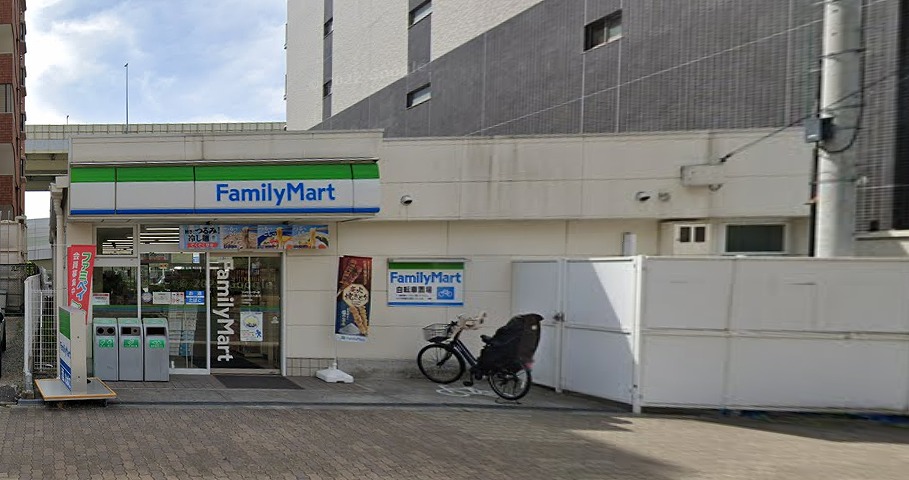 コンビニ　ファミリーマート 波除中央大通店（コンビニ）まで707m