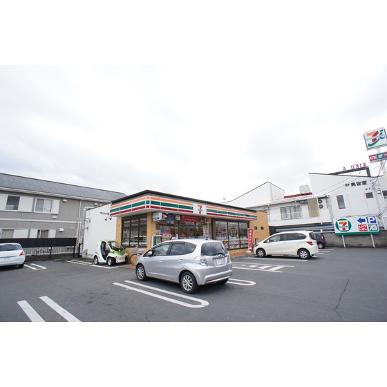コンビニ　セブンイレブン水戸見和２丁目店（コンビニ）まで766m