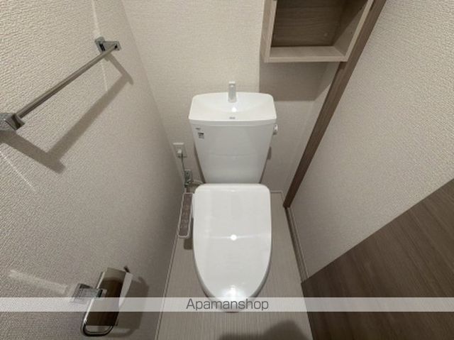 DーROOM高井田元町のトイレ写真