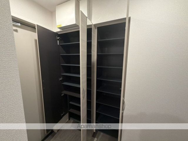 DーROOM高井田元町の内装写真