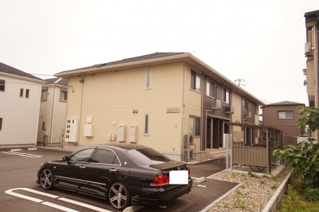 建物外観　ハウスメーカー施工、ネット無料