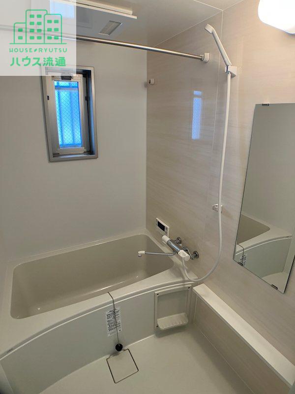 バス・シャワールーム　※別号室の反転タイプになります※