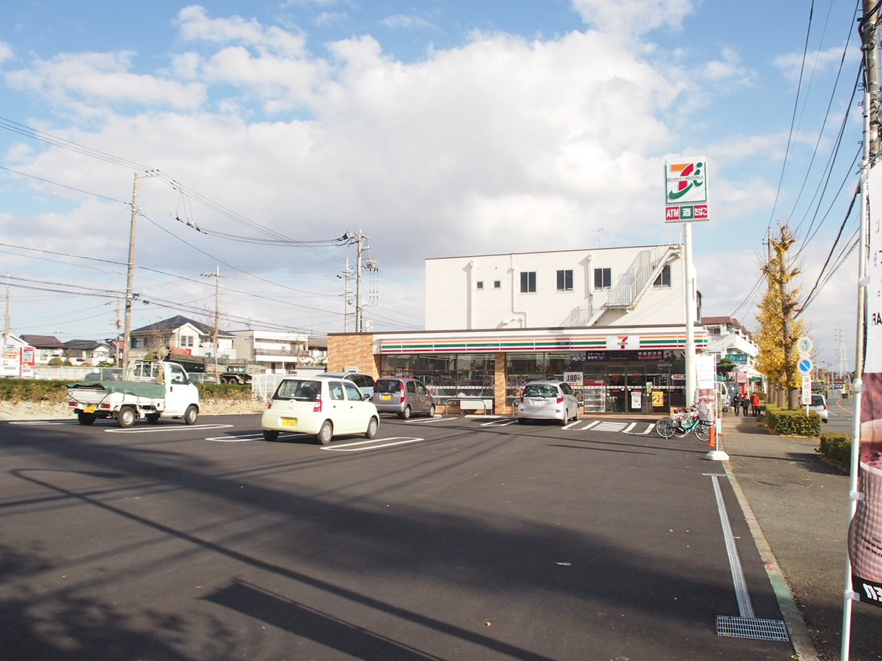 コンビニ　セブンイレブン藤沢羽根沢店（コンビニ）まで657m