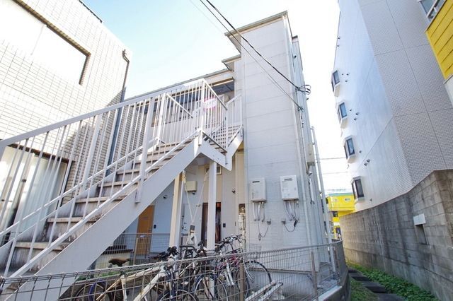 建物外観　★お部屋探しはタウンハウジング稲田堤店まで★