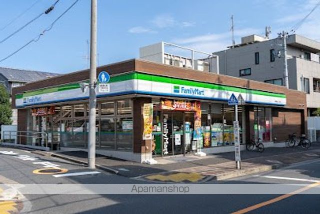 コンビニ　ファミリーマート練馬桜台二丁目店（コンビニ）まで442m