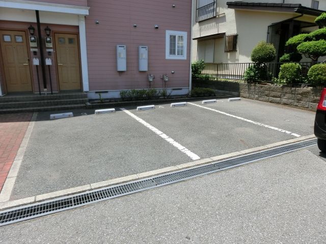 駐車場　敷地内の駐車場です
