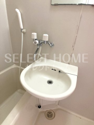 洗面設備　同型タイプ