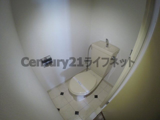 クラウンハイム新高のトイレ写真