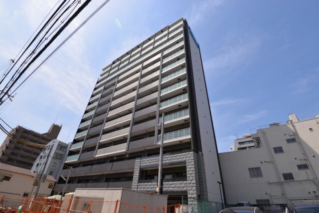 プレサンス三宮東フィールの外観写真